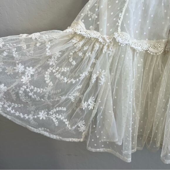 ASOS DESIGN embroidered bardot cupped mini dress - Picture 4 of 6